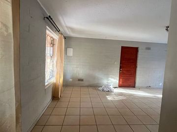 Casa en Arriendo en Cerro Jacaranda 01907