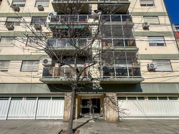 4Amb + Dep. c/ Balcón y Cochera fija Caballito
