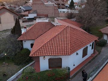 VENTA CASA ZONA ALTO NEUQUÉN