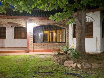 VENTA CASA ZONA ALTO NEUQUÉN
