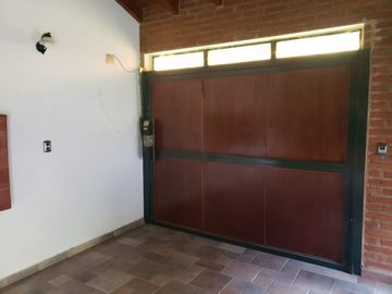 VENTA CASA ZONA ALTO NEUQUÉN