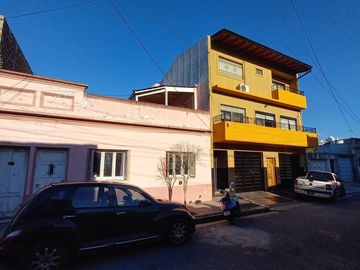 Venta casa 6 ambientes Excelente ubicacion