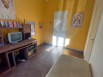 Venta casa 6 ambientes Excelente ubicacion