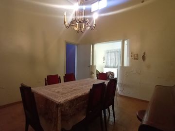 Venta casa 6 ambientes Excelente ubicacion