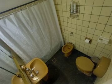 Venta casa 6 ambientes Excelente ubicacion