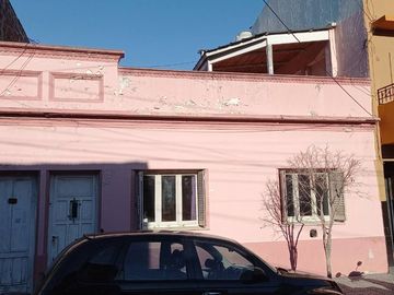 Venta casa 6 ambientes Excelente ubicacion