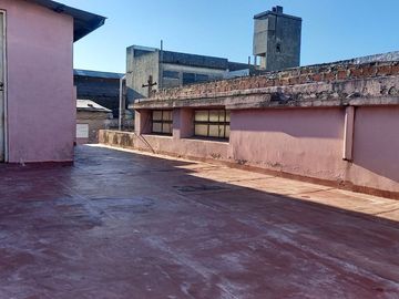 Venta casa 6 ambientes Excelente ubicacion