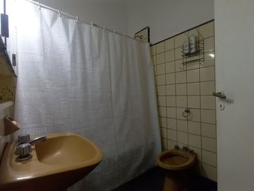 Venta casa 6 ambientes Excelente ubicacion