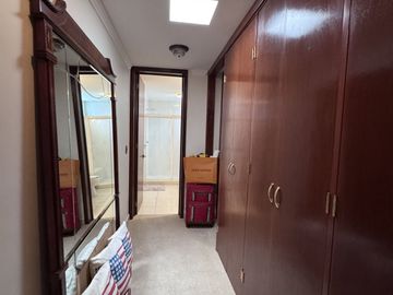 CASA DE LUJO EN VENTA EN JURIQUILLA, CUMBRES DE LAGO CON ALBERCA PROPIA