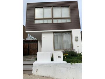 SE VENDE CASA EN QUILPUE LOS PINOS