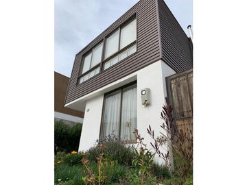 SE VENDE CASA EN QUILPUE LOS PINOS