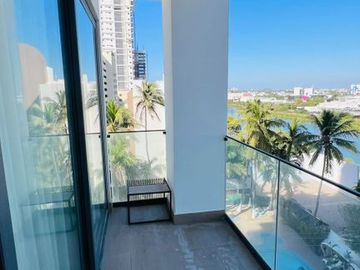 Departamento en venta en Malecon Mazatlan Sin.
