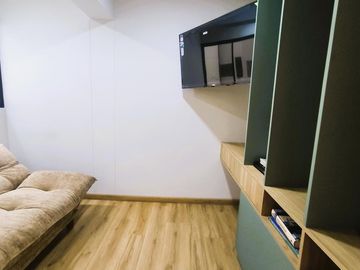 VENTA DE DEPARTAMENTO DE 2 DORM.    ESTUDIO EN SANTA BEATRIZ