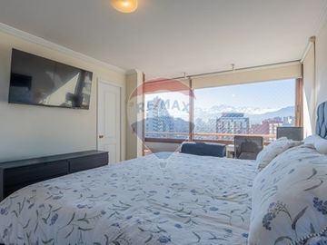 Departamento Duplex, Las Condes 3D+3B+2E+1B