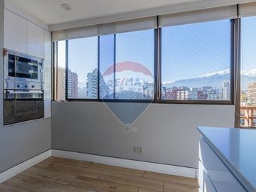 Departamento Duplex, Las Condes 3D+3B+2E+1B