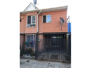 Se VENDE casa de 2 pisos 67m2 BUIN