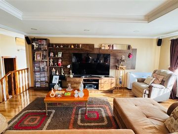 Casa en Venta en VILLA LOS CANTAROS QUILICURA