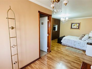 Casa en Venta en VILLA LOS CANTAROS QUILICURA