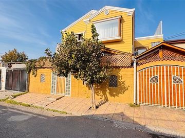Casa en Venta en VILLA LOS CANTAROS QUILICURA