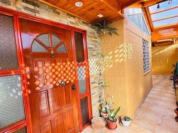 Casa en Venta en VILLA LOS CANTAROS QUILICURA