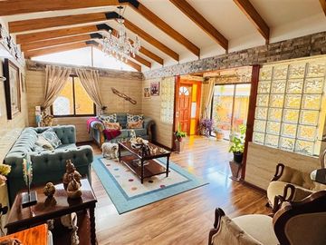 Casa en Venta en VILLA LOS CANTAROS QUILICURA