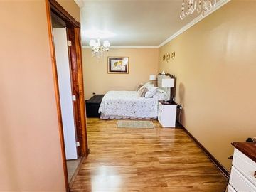 Casa en Venta en VILLA LOS CANTAROS QUILICURA