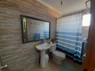 Casa en Venta en PASAJE TOKIO