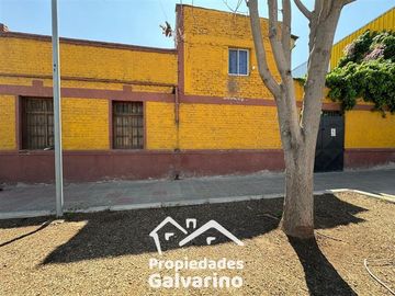 Casa en Venta en EDUARDO MATTE, SANTIAGO