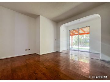 Remodelada Av. El Valle, Mar caribe