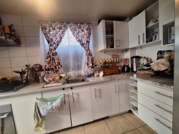 LINDA CASA EN VENTA, UBICADA EN MAIPÚ