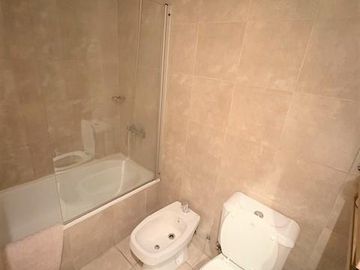 ESPECTAC 2 AMB DE REVISTA 60,77 MTS FTE BCON TZA 2ºBCON BAÑO TOIL PISC PARR