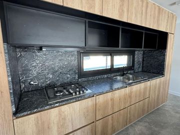 Casa en  Venta 3 Dormitorios 3 Baños en Housing