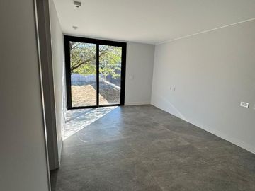 Casa en  Venta 3 Dormitorios 3 Baños en Housing