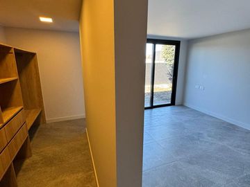 Casa en  Venta 3 Dormitorios 3 Baños en Housing