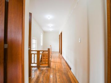 Renta casa comercial 295m2 Mariscal Foch 2 Pisos