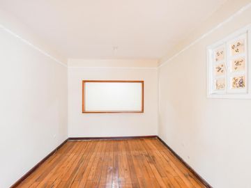 Renta casa comercial 295m2 Mariscal Foch 2 Pisos