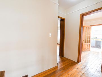 Renta casa comercial 295m2 Mariscal Foch 2 Pisos