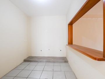 Renta casa comercial 295m2 Mariscal Foch 2 Pisos