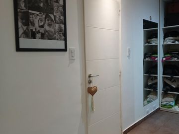 Excelente casa en Temperley 4 dormitorios cochera y piscina!!