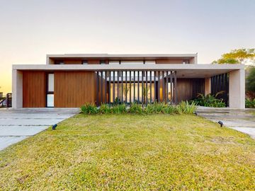 Casa amoblada en venta en Puerto Nizuc