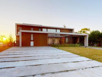 Casa amoblada en venta en Puerto Nizuc
