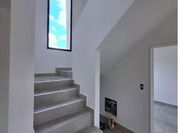 VENTA Casa Pilar Del Este Santa Elisa-Losa Radiante-ESCRITORIO-Moderna-Pileta-Estrenar-FEB 26
