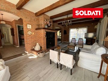 Casa en venta en el Establo