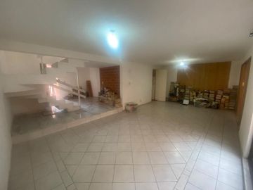 SE VENDE CASA EN SANTA CECILIA, COYOACAN.