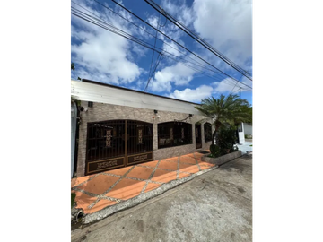 LAS MAÑANITAS / LAS AMERICAS / 187M / 3 HABITACION / TERRAZA