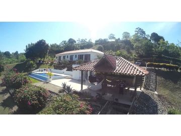 Casa en Venta La Hacienda en Arjona