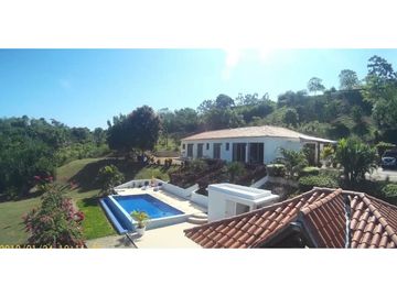 Casa en Venta La Hacienda en Arjona
