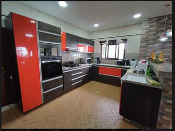 Casa Campestre De Lujo En Dapa Con Vista A Cali Y Venta A Puerta Cerrada