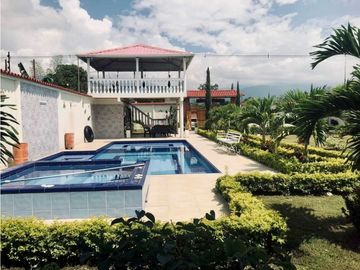 Finca en venta en parcelación campestre - Santa Elena El Cerrito Valle