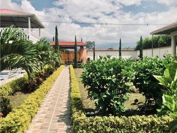 Finca en venta en parcelación campestre - Santa Elena El Cerrito Valle